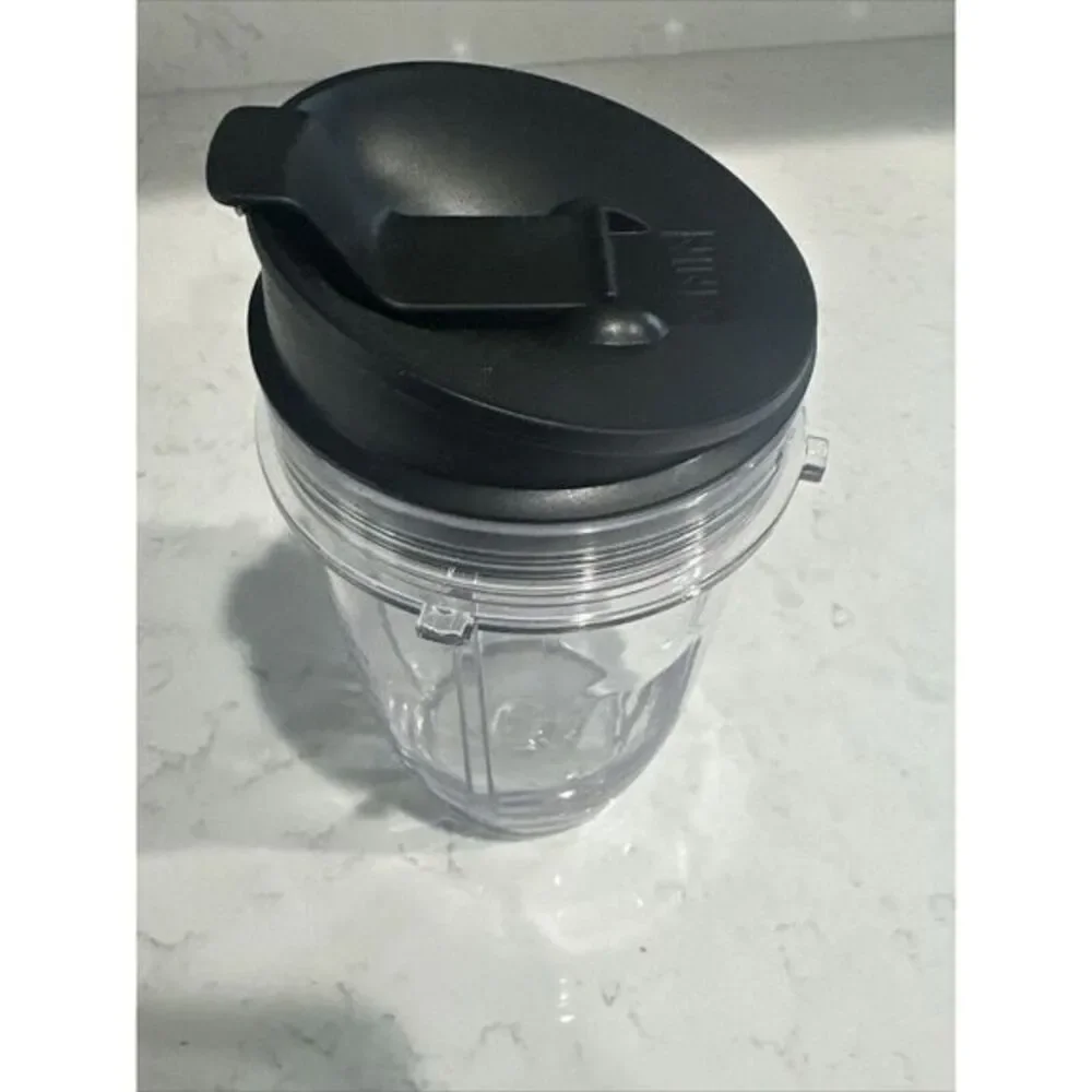 Nutri Ninja Blender Replacement cup -‎ 18oz Cup With Sip And Seal Lid